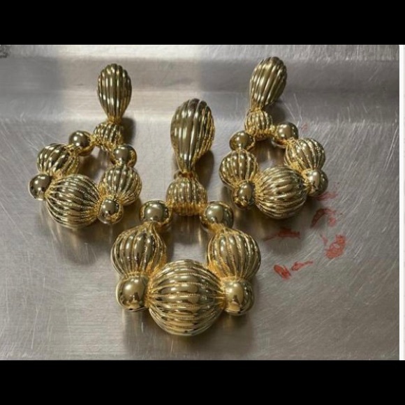 18Kt solid Italian gold - Picture 2 of 4